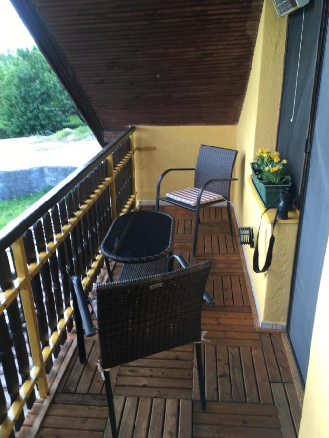 Aktiv Pihenes Apartman Révfülöp 外观 照片